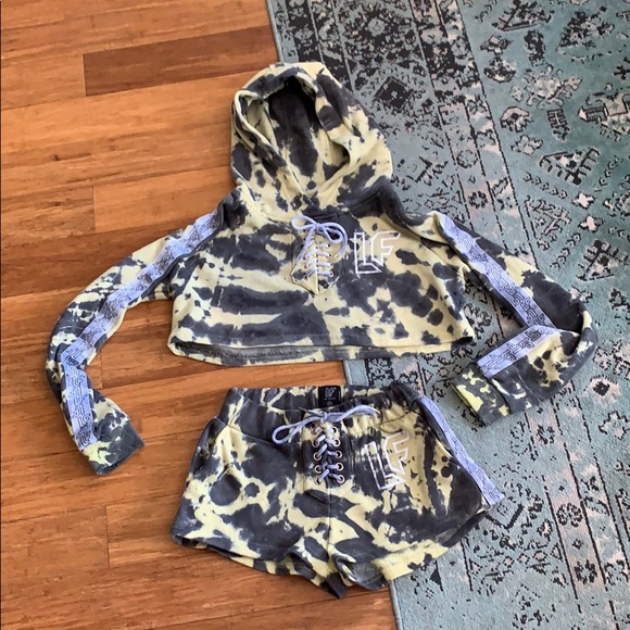 LF Sweaters - LF Cropped Hoodie + Shorts Tie Dye Set